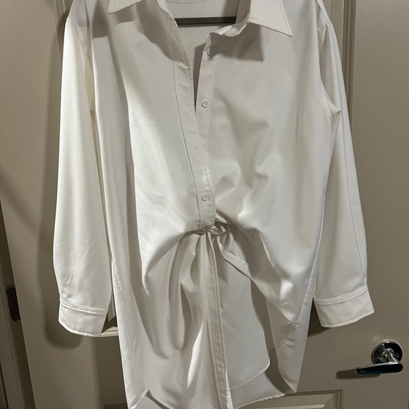 Elegant White Long Sleeve Women's Dress - Picture 1 of 2